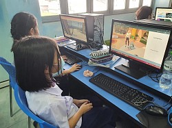 นักเรียนฝึกใช้ AR spatial.io